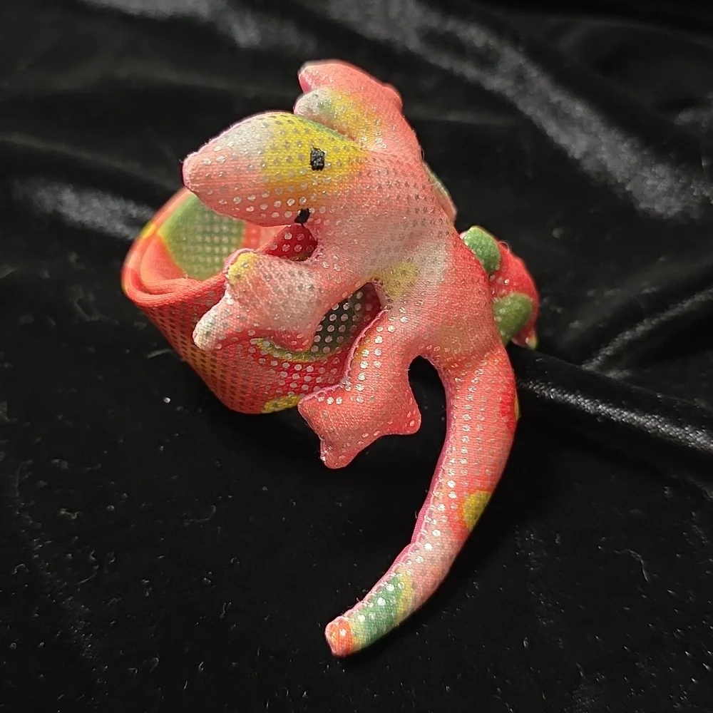 Sparkly Gecko Slap Bracelet 2010 Pink Green Yellow Silver, Poof Slinky Preloved‎